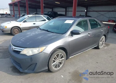2014 Toyota Camry Le z USA, uszkodzony, nr VIN 4T1BF1FK2EU431506